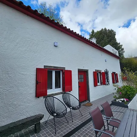 Dom wakacyjny Cozy House In With Mountain View Furnas (Azores)